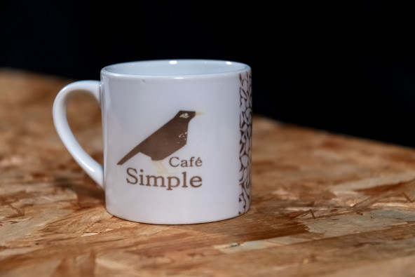 Tasse du Simple Café de Mina Rezaee à Kaboul